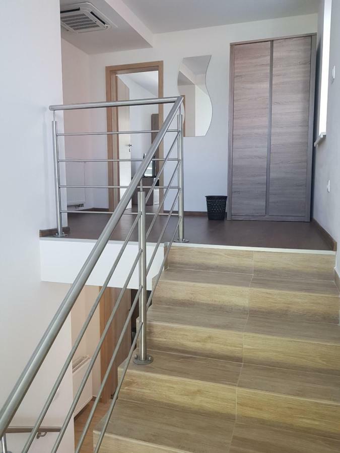 Vip Apartmany Zabnik Prievidza Ngoại thất bức ảnh