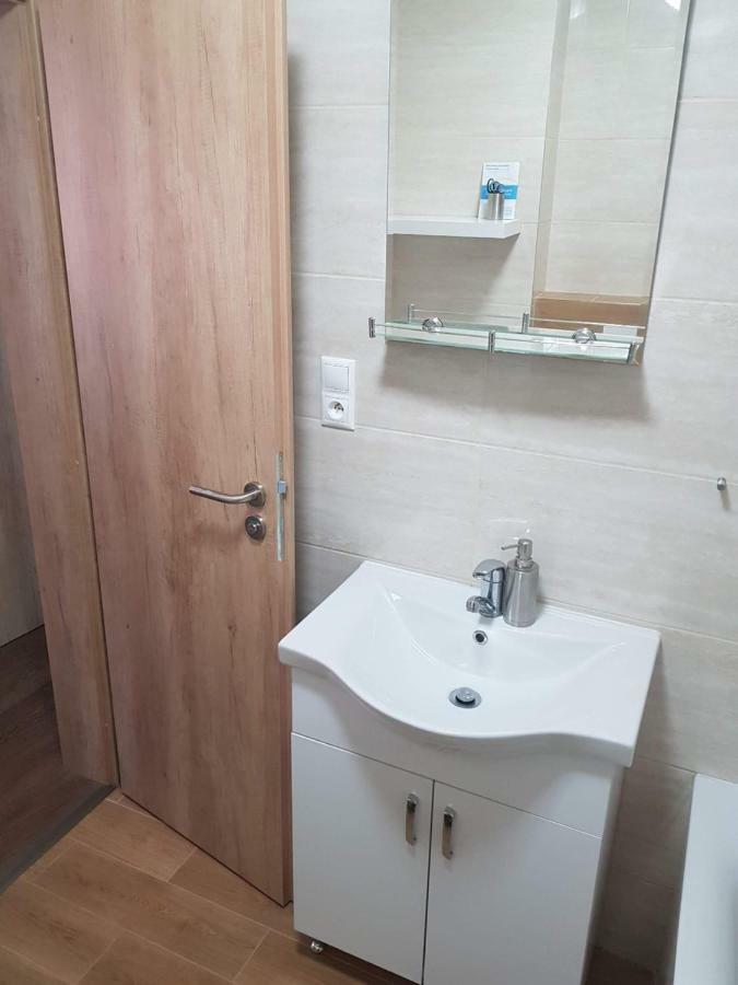 Vip Apartmany Zabnik Prievidza Ngoại thất bức ảnh