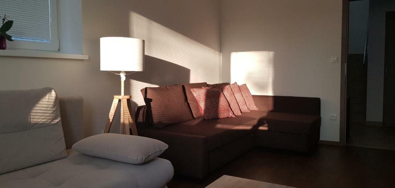 Vip Apartmany Zabnik Prievidza Ngoại thất bức ảnh
